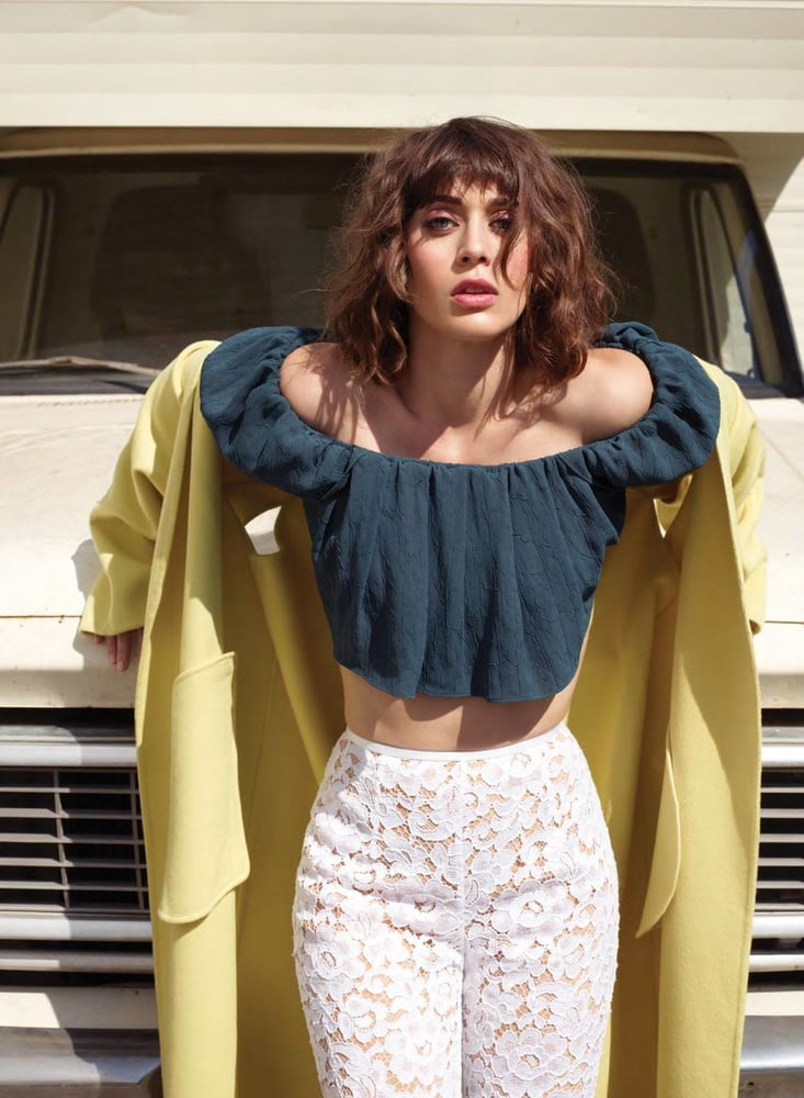 Lizzy caplan mujer linda
 #88086610