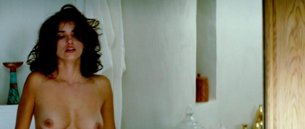 Penelope Cruz Nude #90635949