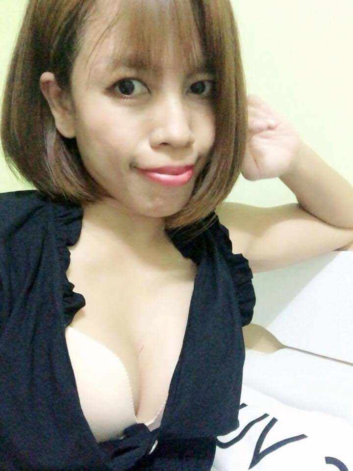 Janda montok, Tebal, Tetek besar #92240277