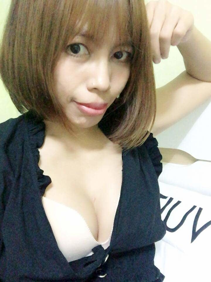 Janda montok, Tebal, Tetek besar #92240283