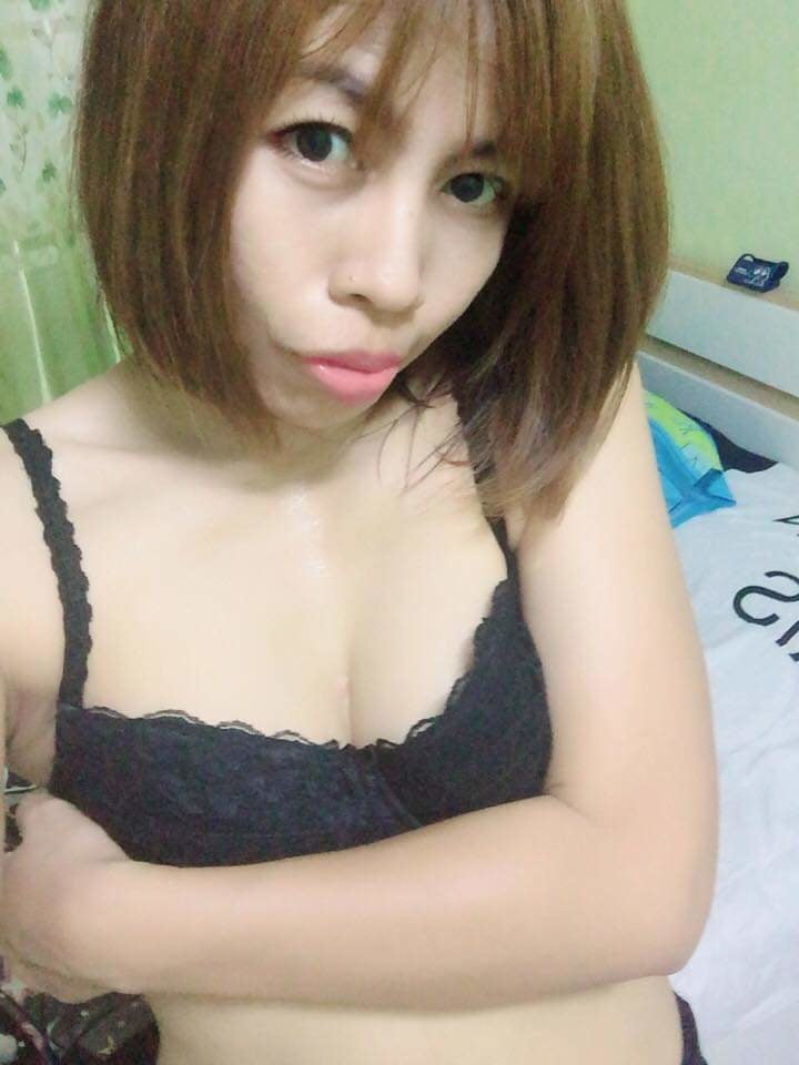 Janda montok, Tebal, Tetek besar #92240307