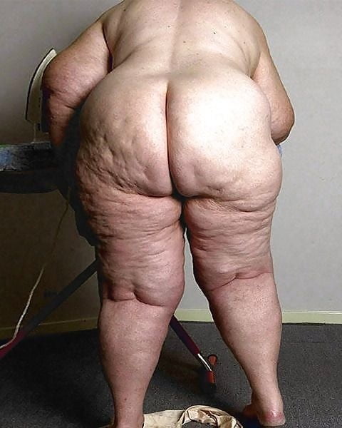 Femmes d'âge moyen avec de gros culs
 #92547937