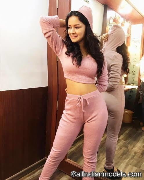 Avneet kaur #90650474