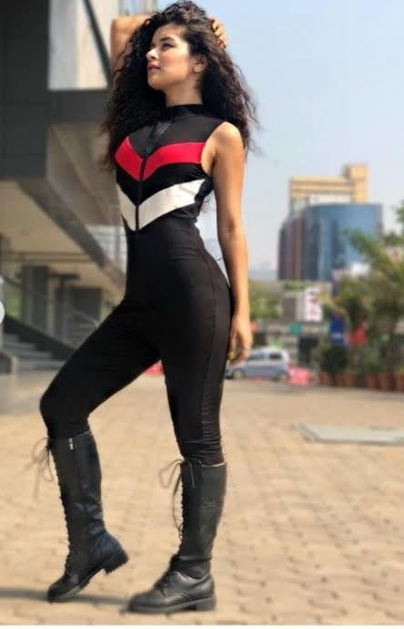 Avneet kaur #90650494