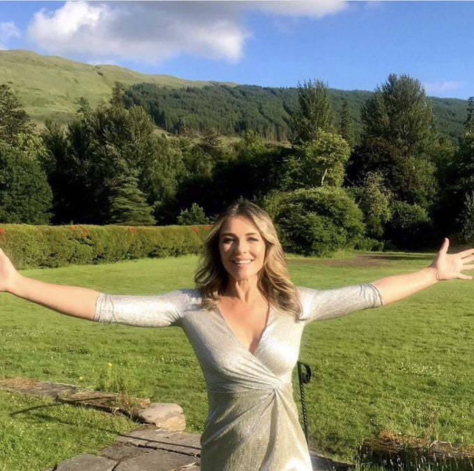 Ich wünschte, Elizabeth Hurley wäre meine Frau!
 #80304281
