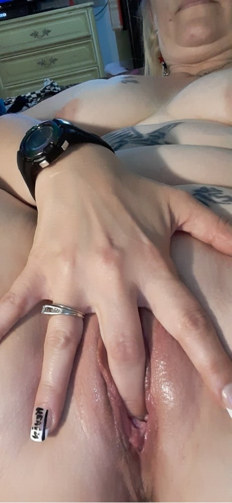 新しい作品をいくつか紹介します。
 #90132719