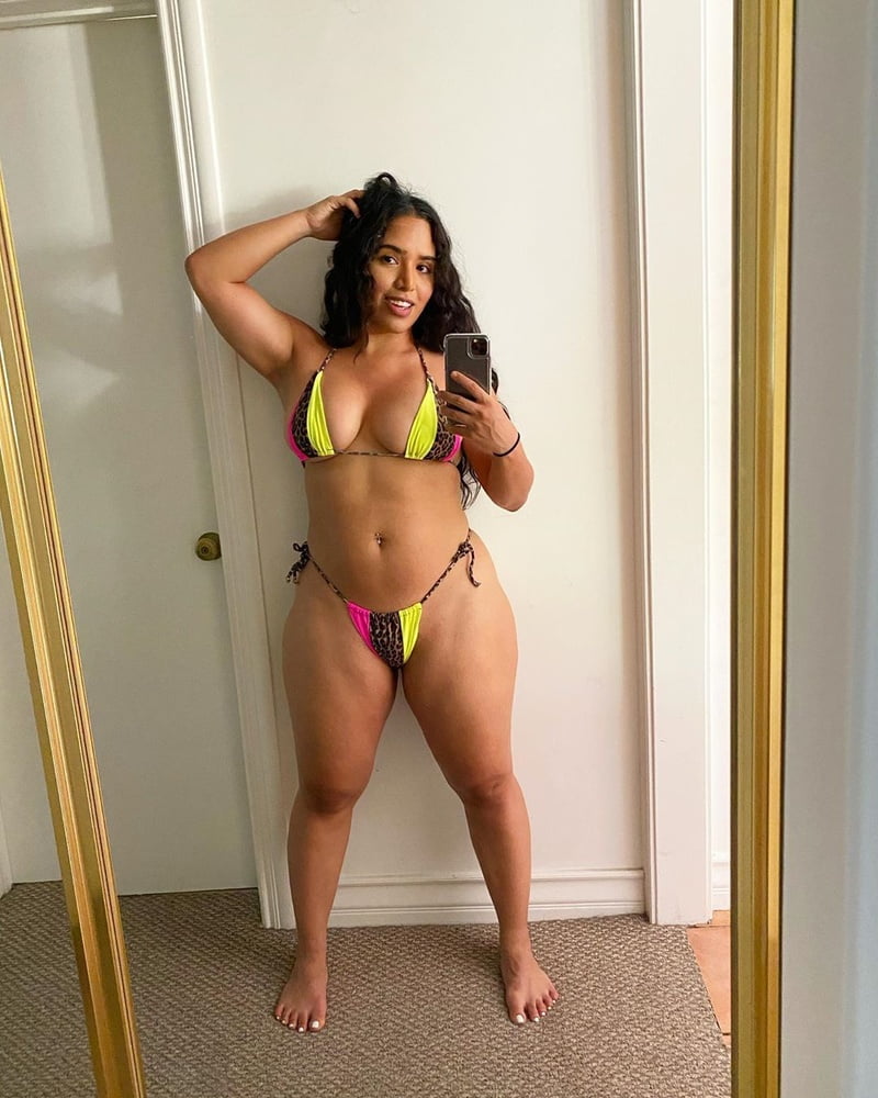 Latinas 6
 #93942057