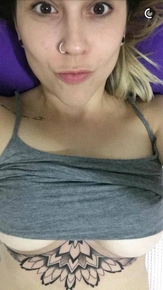 Pathy dos Reis #90131223