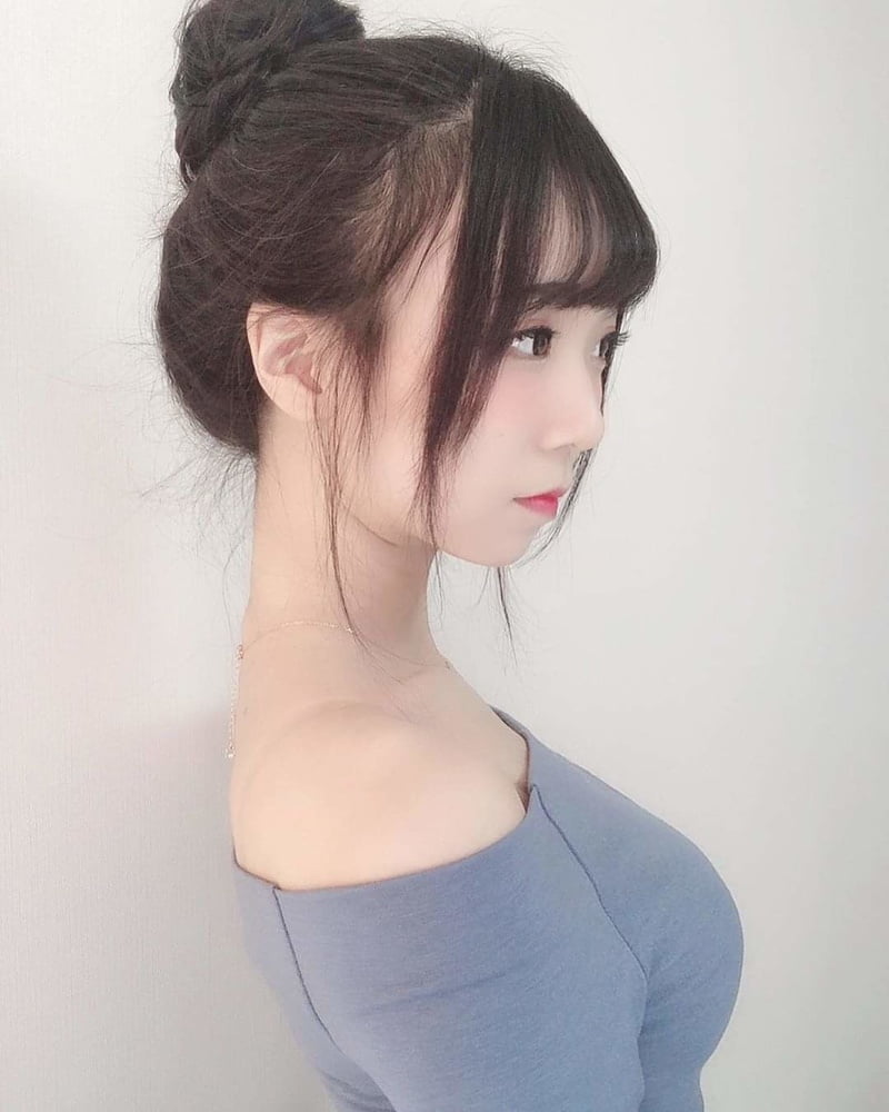 Asiática adicta 114
 #81622391