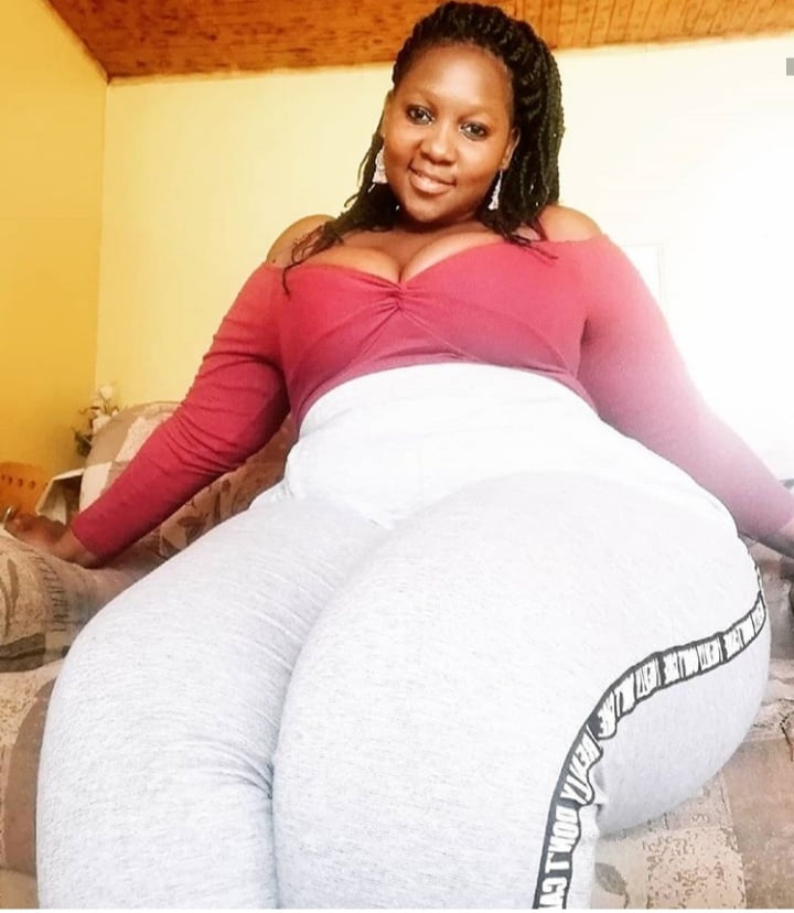 Mega booty grande gamba africana bbw pera mandy
 #98176741