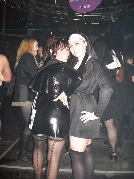 Zorras con disfraces 303
 #81885714