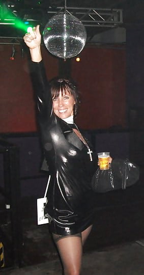 Zorras con disfraces 303
 #81885717