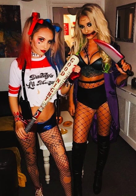 Zorras con disfraces 303
 #81885772