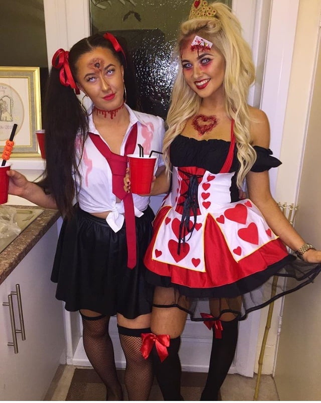 Zorras con disfraces 303
 #81885793