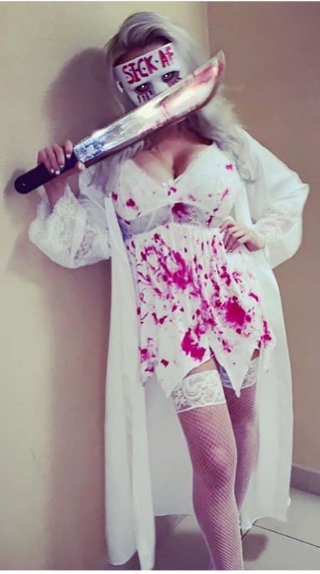 Zorras con disfraces 303
 #81885859