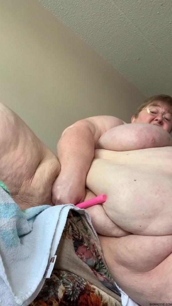 Hoodyman SSBBW 342 . Big Maddie fat pig #89890523