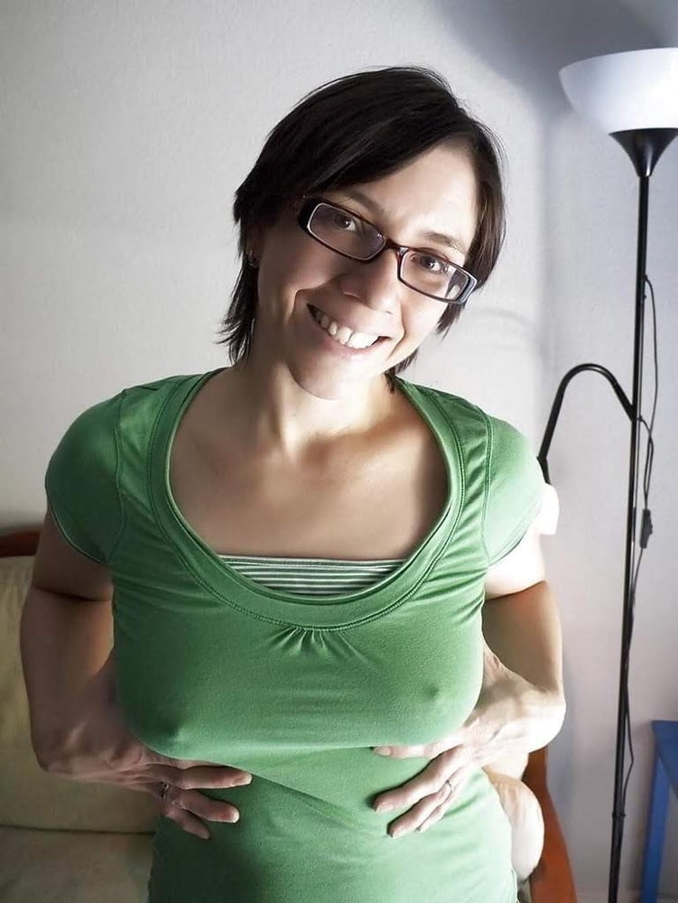 Hummm, les tetons qui pointent
 #97913969