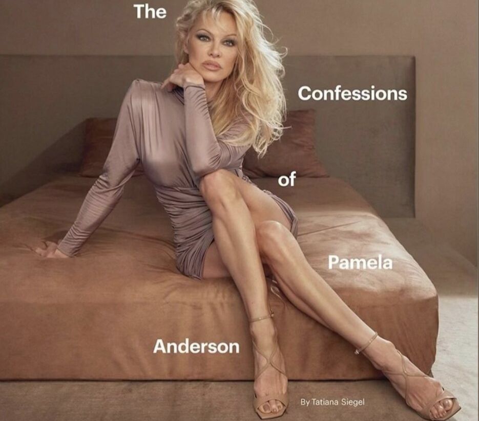 Pamela Anderson nue #109395694