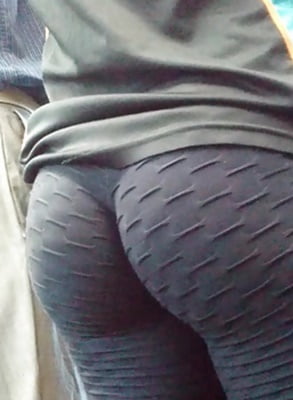 Shortinho bem enfiado na bunda
 #87347991