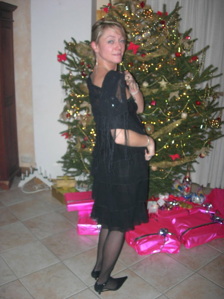 Ihre Mutter milf dumme Hure ist eine exponierte Webwhore cumslut
 #98979536