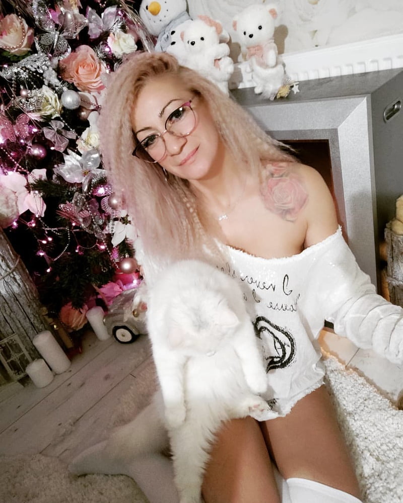 Serbian hot whore blonde milf big natural tits Ana Ciric #106074676