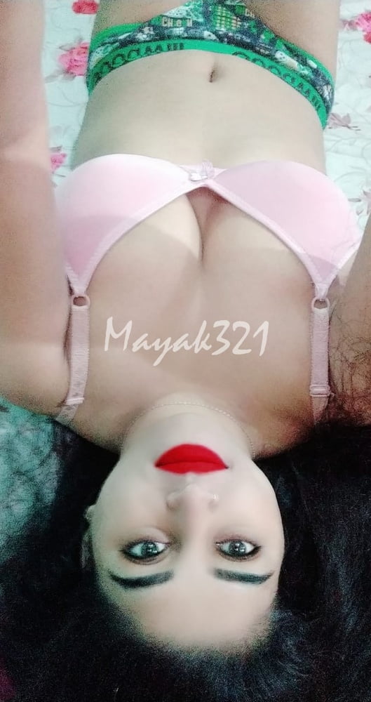 Mere red lips aur mera nanga badan
 #87579164