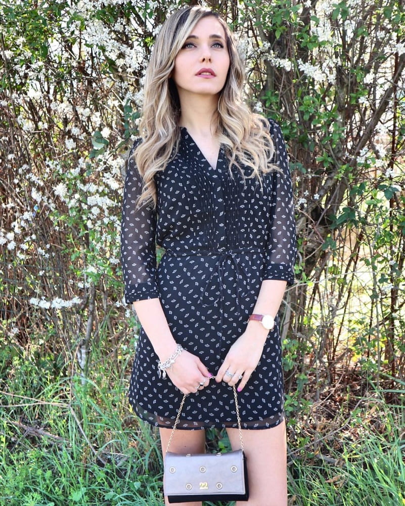 Ambra (la moglie di mike_showsha
 #80057482