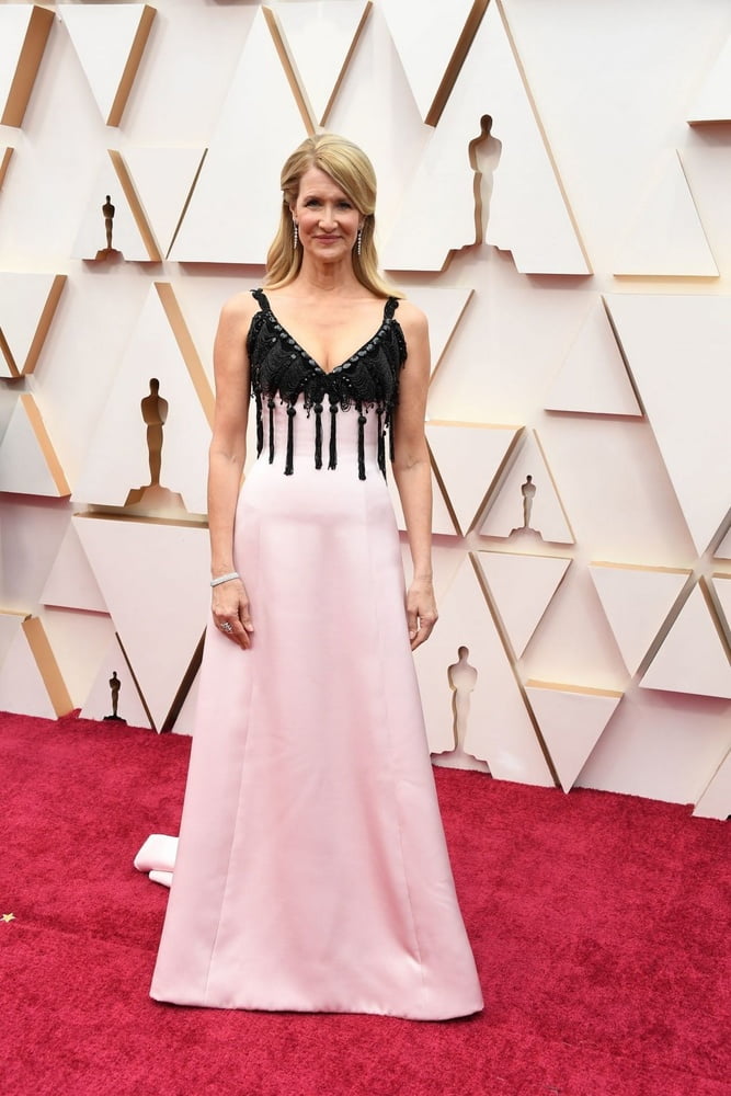 Oscars 2020 Red Carpet #106151296