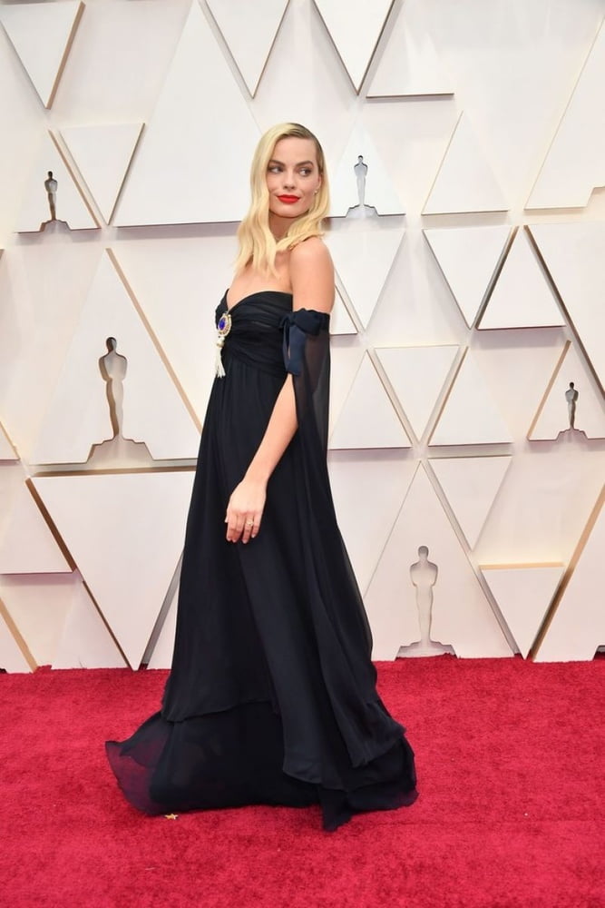 Oscars 2020 Red Carpet #106151344