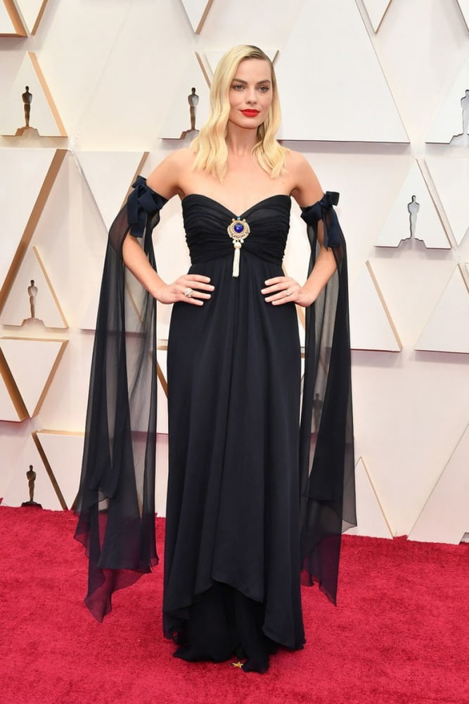 Oscars 2020 Red Carpet #106151345