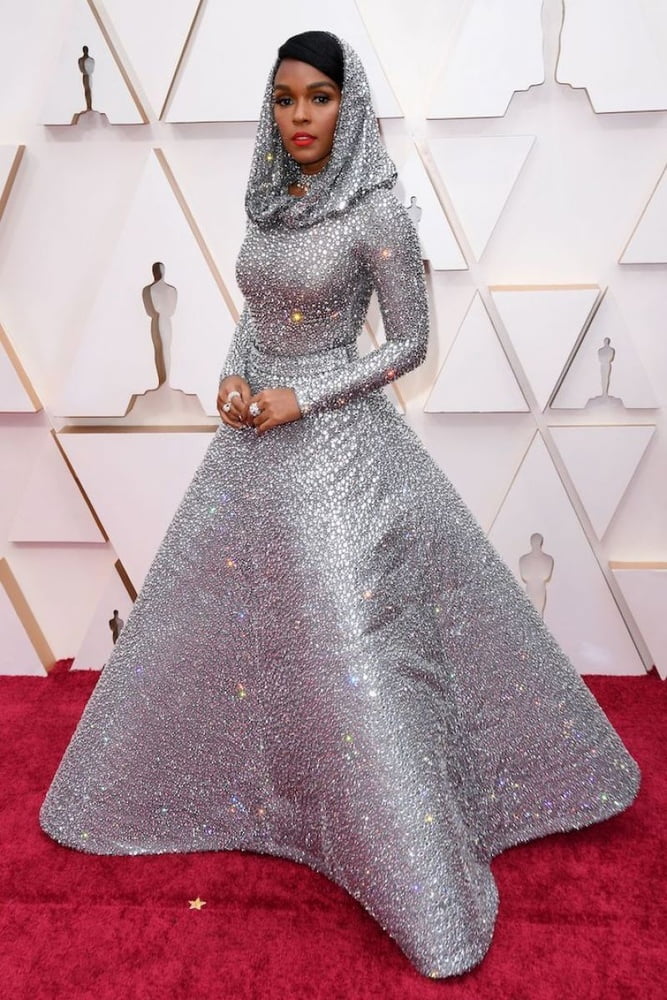 Oscars 2020 Red Carpet #106151374