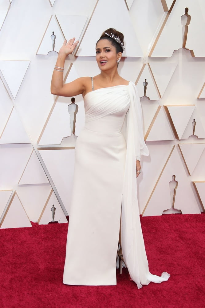 Oscars 2020 Red Carpet #106151397