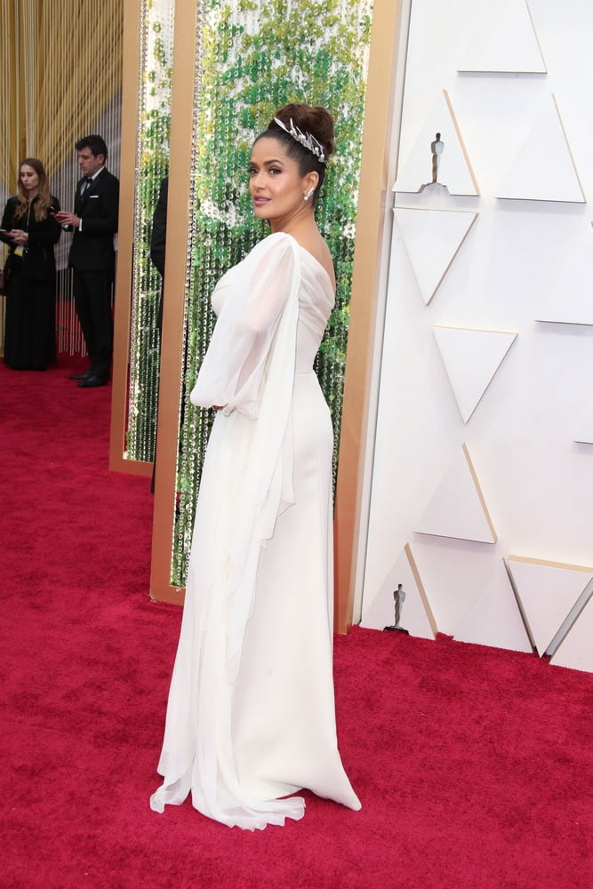Oscars 2020 Red Carpet #106151399