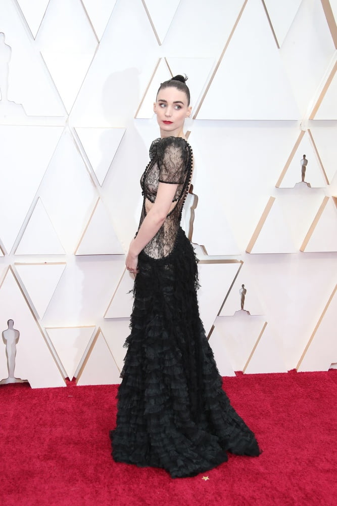 Oscars 2020 Red Carpet #106151404