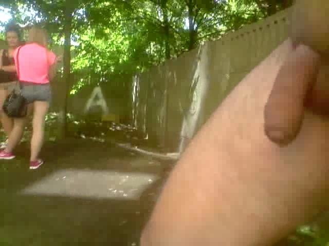 Dziewczyny na osiedlu
 #88521989