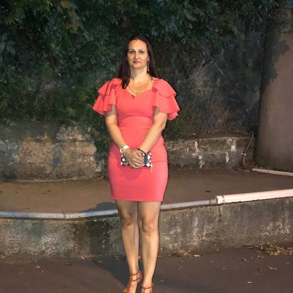 45+ mujer madura
 #104574083