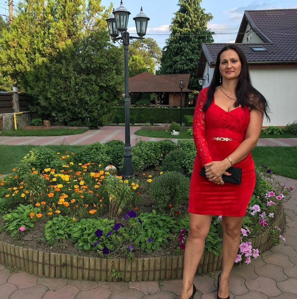 45+ mujer madura
 #104574089