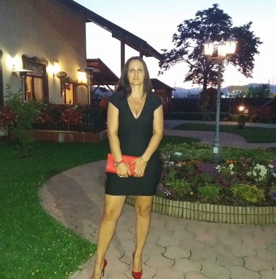 45+ mujer madura
 #104574091