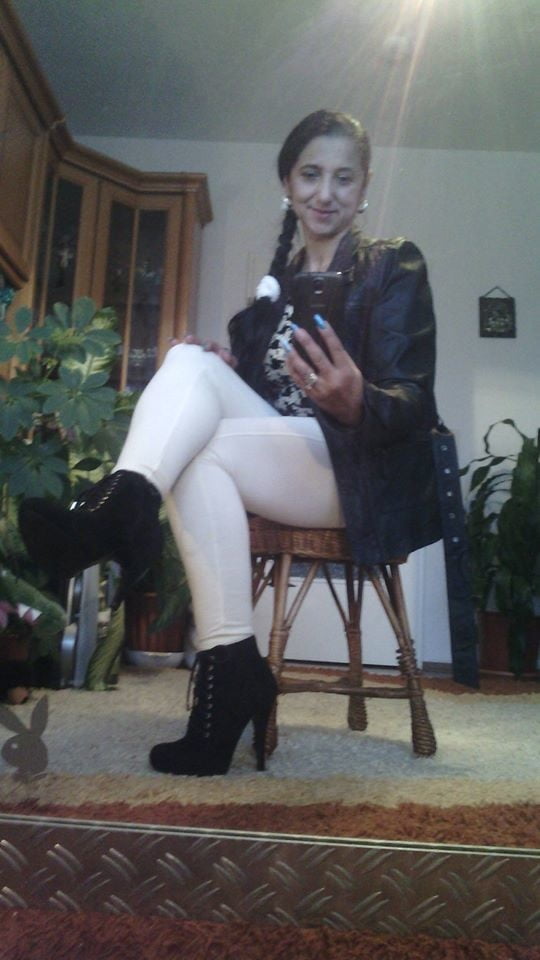 45+ mujer madura
 #104574102