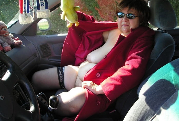 Otra abuelita grande
 #105009231