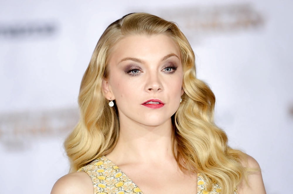 Natalie dormer stroke material
 #89576294