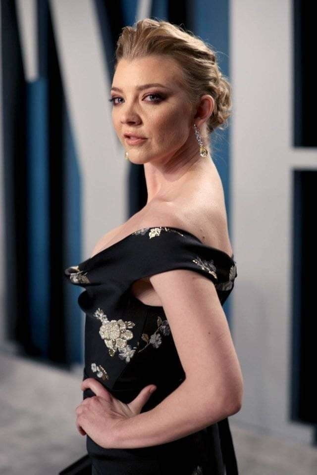 Natalie dormer stroke material
 #89576322