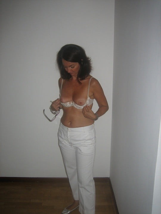 Homenaje para una super milf 62
 #103056022