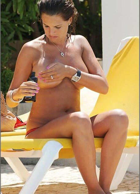 Danielle Lloyd nude #109231358