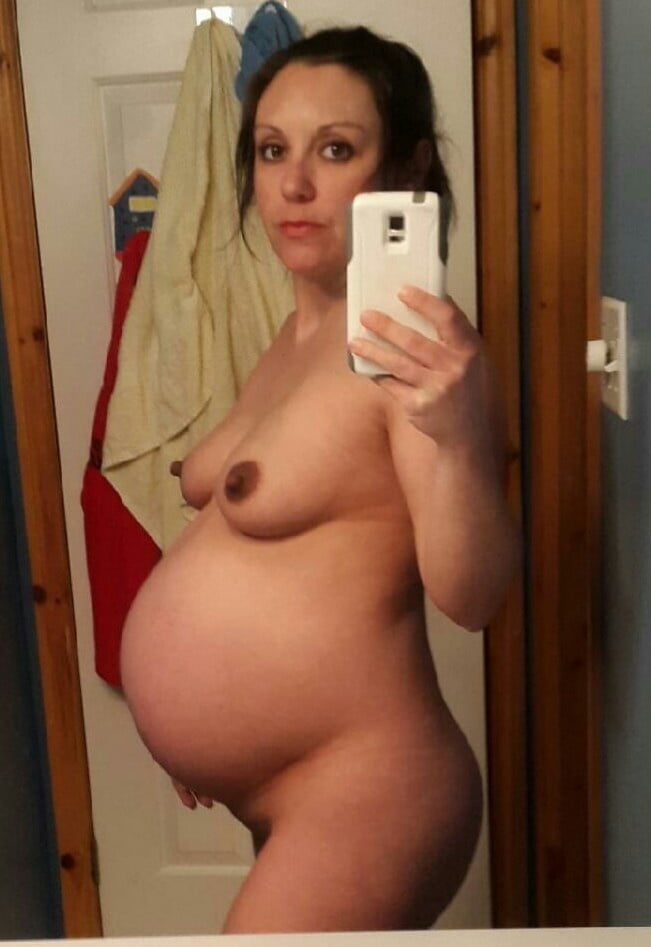 Mezcla de embarazadas
 #90921867