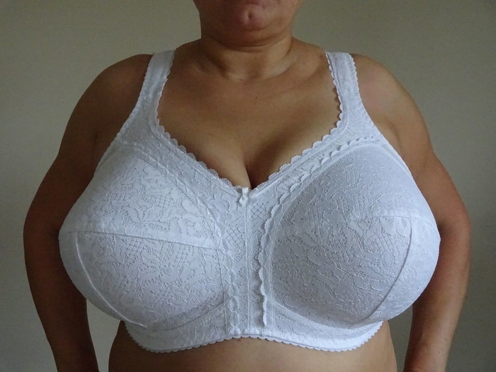 White Bra Fetish - Busty matures in white bra #91626580