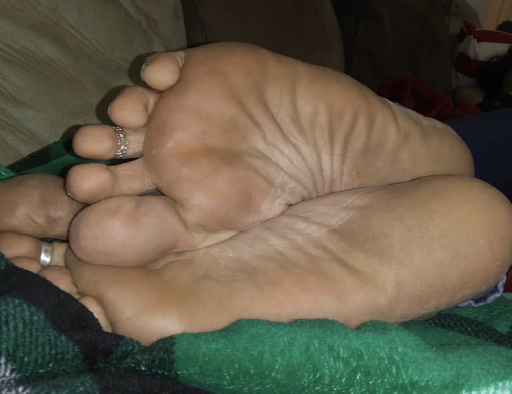 sexy ass MILF toes and soles pt5 #104525922
