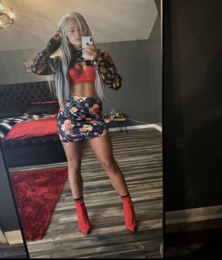 Ruby riott e liv morgan #106542978