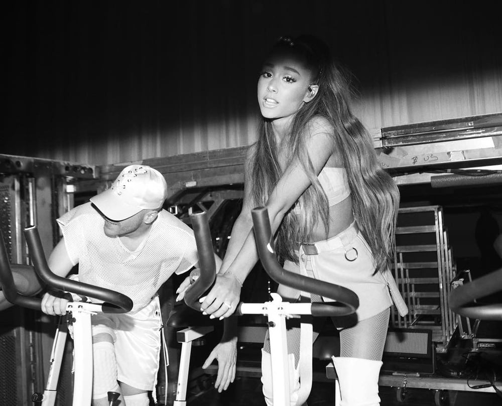 Ariana grande con gli stivali vol 03
 #104947559