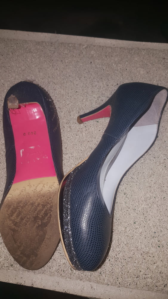 neighbor heels #91089032